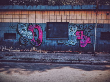 Graffiti Bombing - Photo by Sobk (2015)