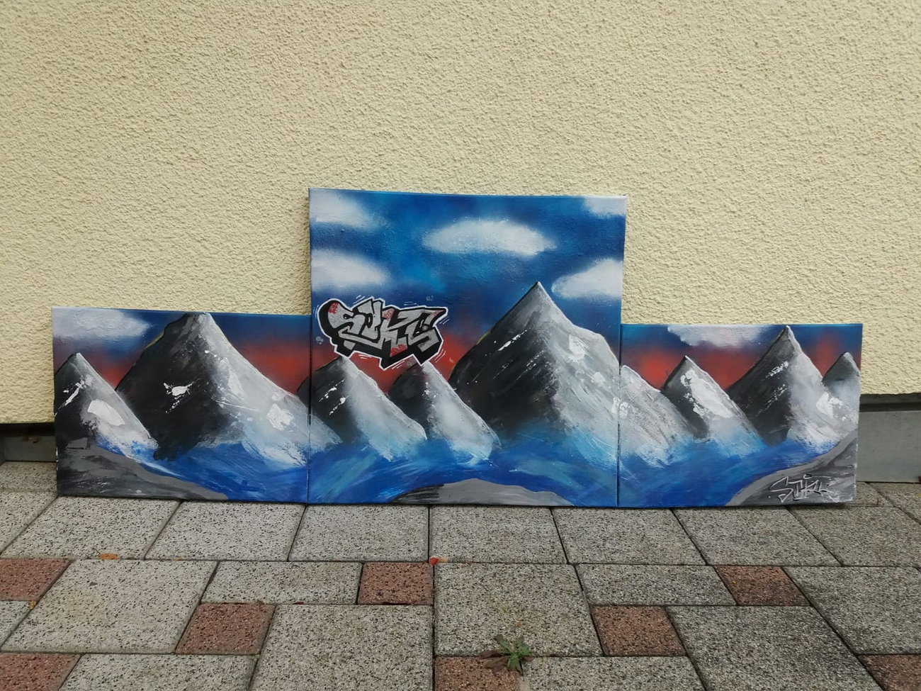 Graffiti Artwork - Photo by Sokl175