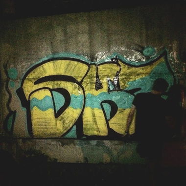 Graffiti Bombing in Губкин - Photo by Sokoz - sokoz, vng913 (2015)