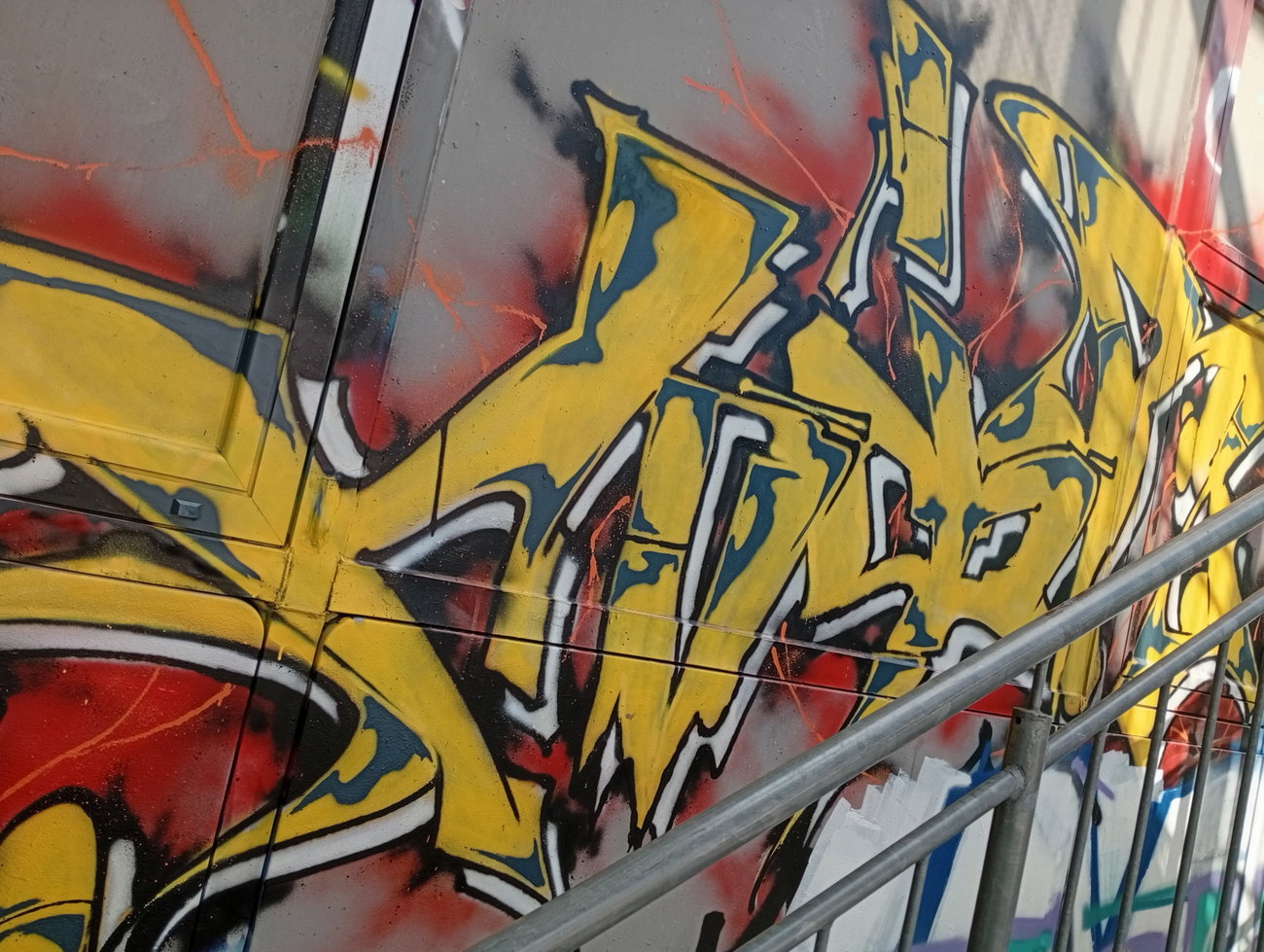 Graffiti Wall - Photo by Somatsu