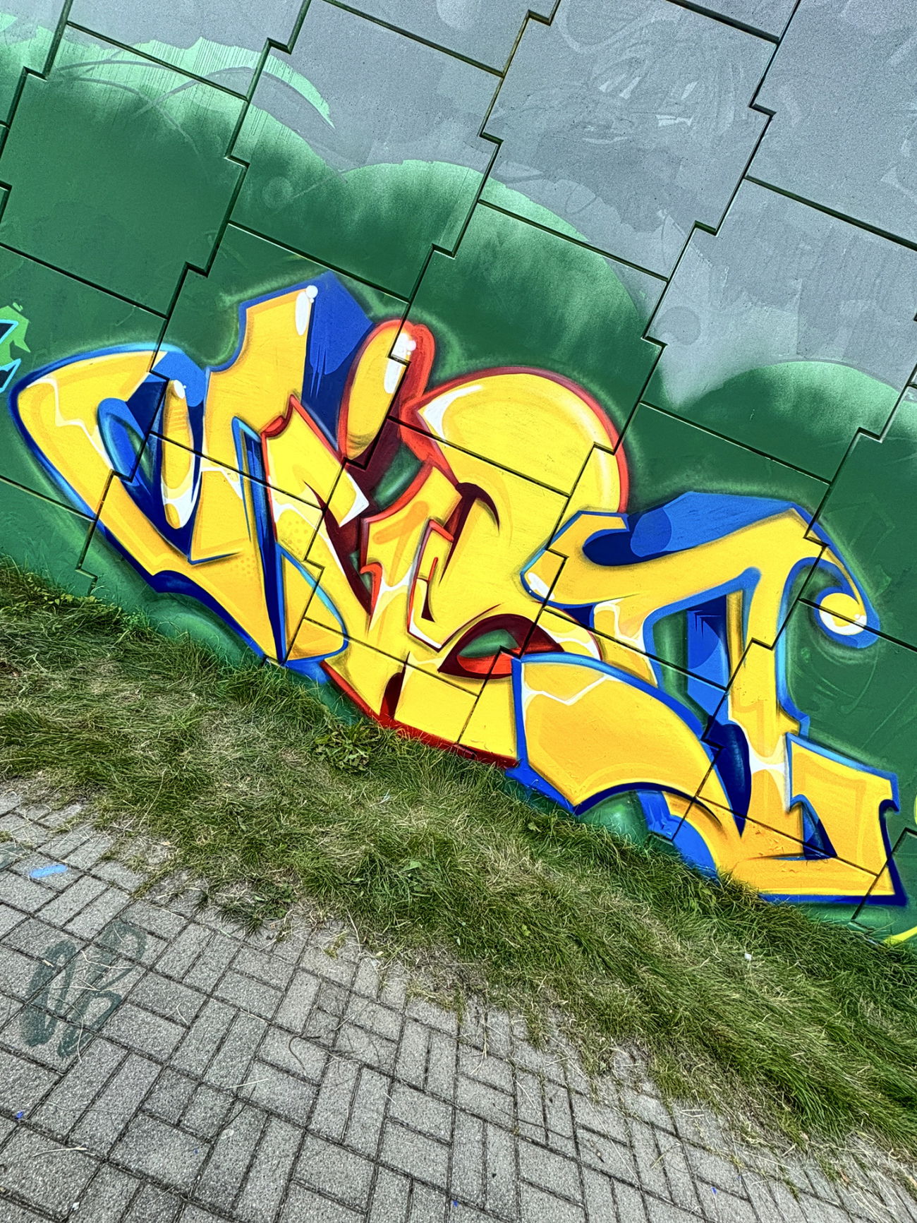 Graffiti Wall in Poland lublin - Photo by Someone7 - graffiti, jibo, meetingofstyles