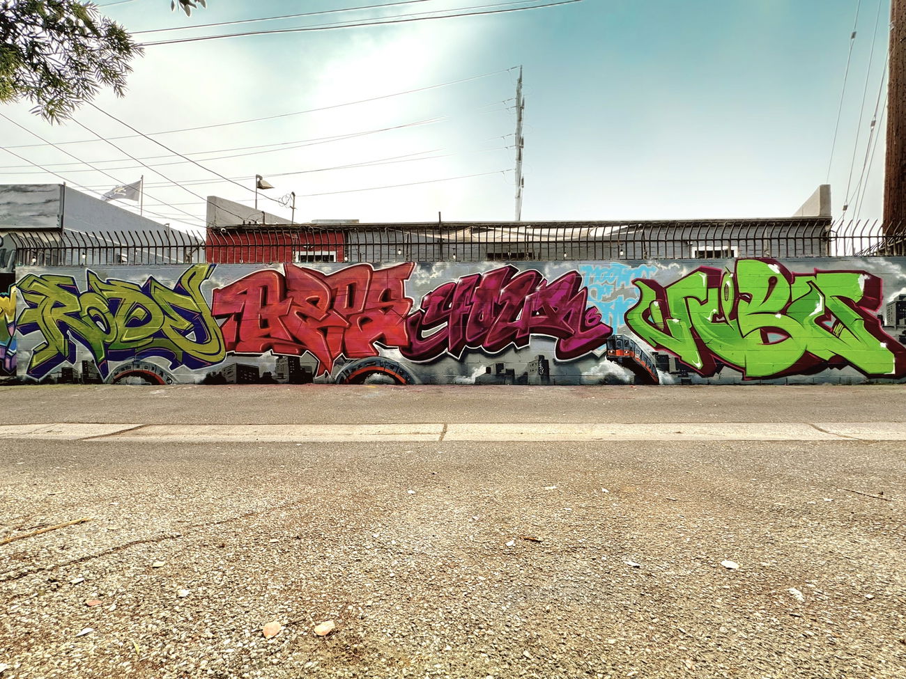 Graffiti Bombing in Los angeles venice - Photo by Someone7 - losangeles, graffiti, yours (2024)