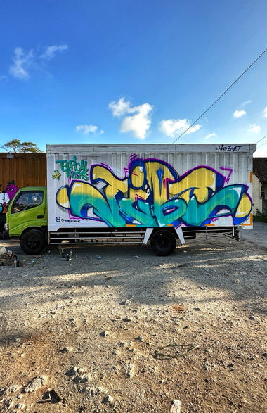 Graffiti Bombing in Indonesia bali uluwatu - Photo by Someone7 - bali, indonesia, islandofgods (2023)