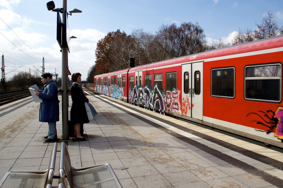 Graffiti Train in Hamburg  - Photo by Sondaarschuleee