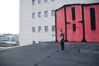 Graffiti Bombing in Hamburg - Photo by Sondaarschuleee