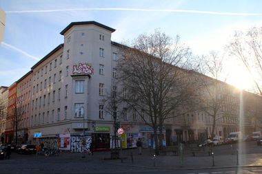 Graffiti Bombing - Photo by Sondaarschuleee (2013)