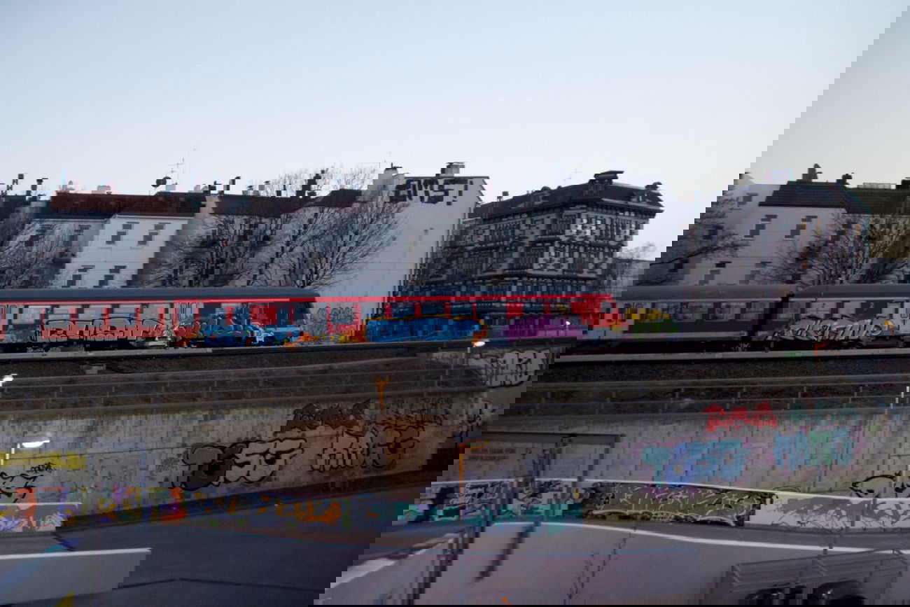 Graffiti Train in Hamburg - Photo by Sondaarschuleee (2014)