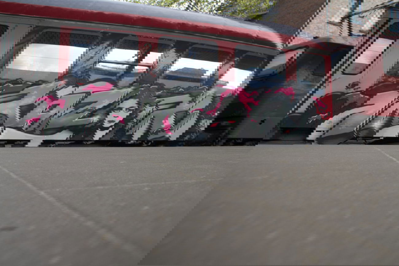 Graffiti Train - Photo by Sondaarschuleee - razor