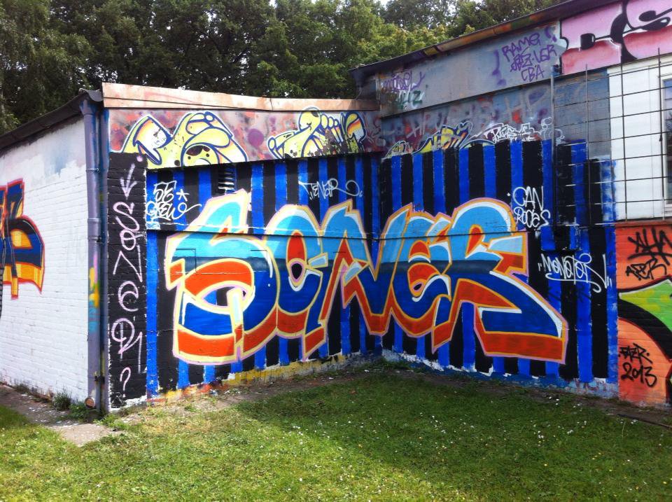 Graffiti Wall - Photo by SoneR - soner (2013)
