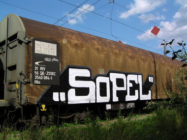 Graffiti Train in Slovakia - Photo by Sopelier - freight