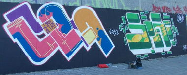 Graffiti Wall in Kyiv - Photo by Sora - sora, jef (2012)