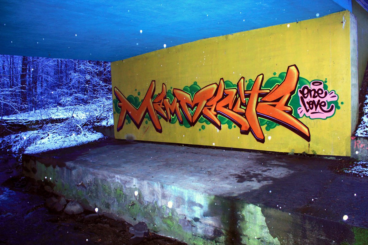 Graffiti Wall - Photo by Soyski - Mammacita, Soyski, Nerds (2013)