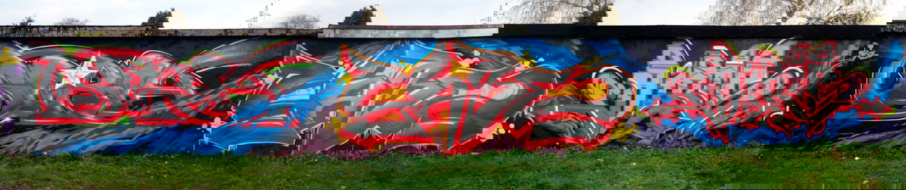 Graffiti Wall - Photo by Soyski - Soyski, Case, Dirts (2014)