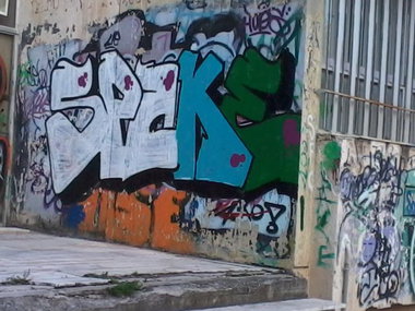 Graffiti Bombing - Photo by Spake1 (2014)