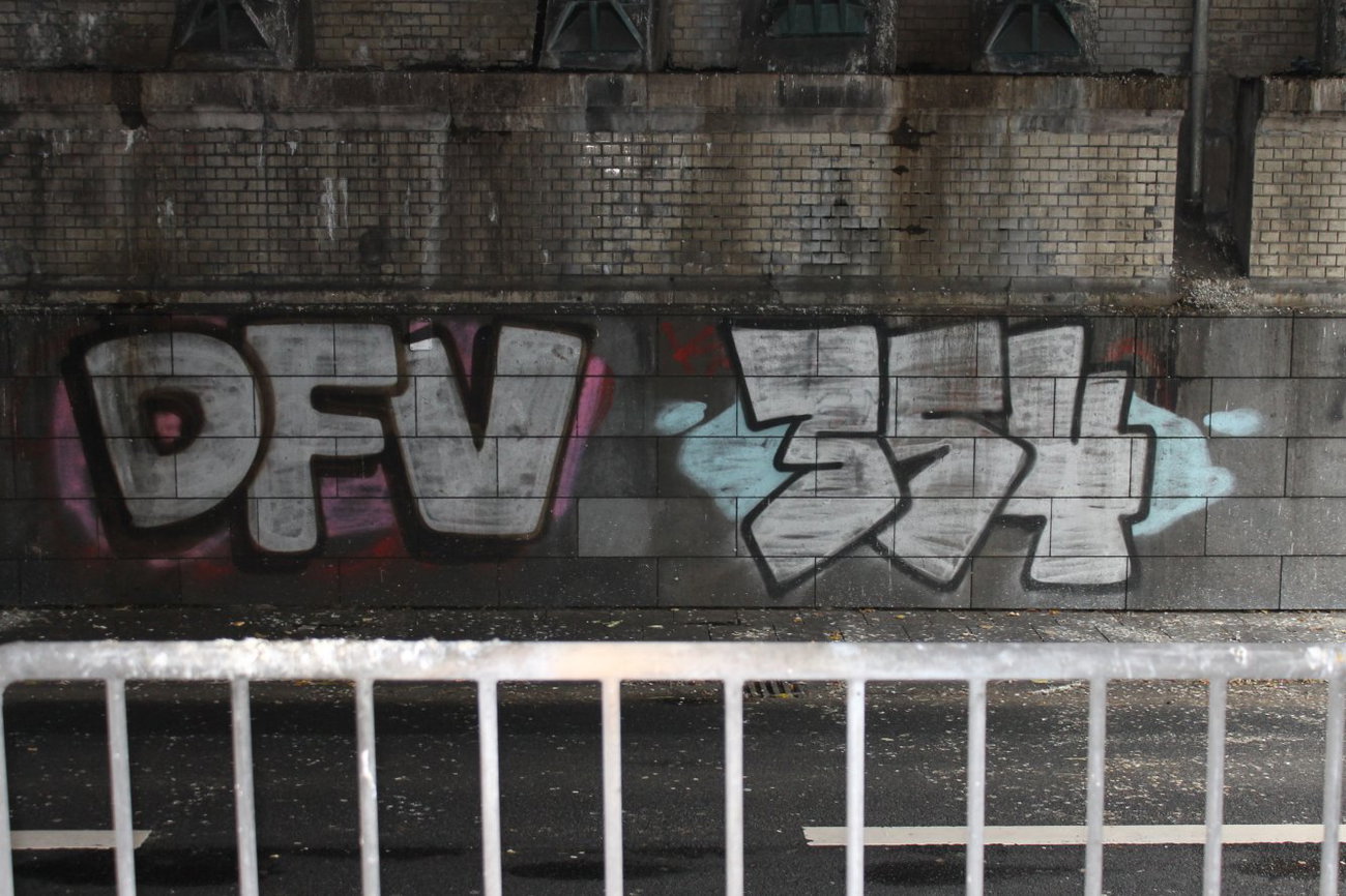 Graffiti Bombing in Köln - Photo by Spie23 - 354, dfv