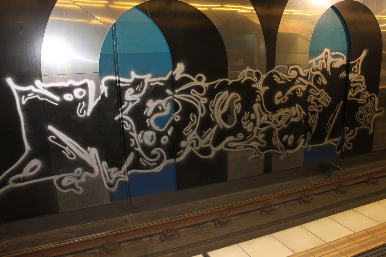 Graffiti Bombing in Köln - Photo by Spie23 - koose