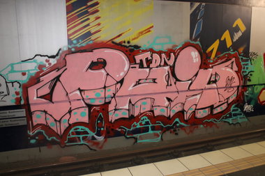 Graffiti Bombing in Köln - Photo by Spie23 - paid, tdn (2012)