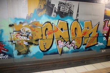 Graffiti Bombing in Köln - Photo by Spie23 - pozor, ncc, taker (2012)