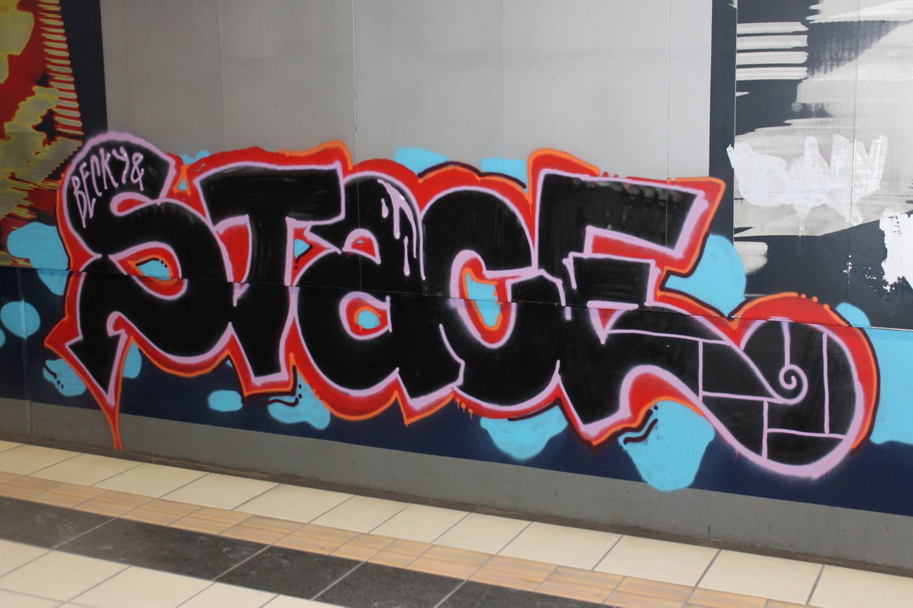 Graffiti Bombing in Köln - Photo by Spie23 - becky, stace, becky&stace