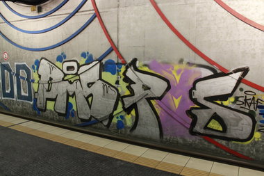 Graffiti Bombing in Köln - Photo by Spie23 - pms, skaf
