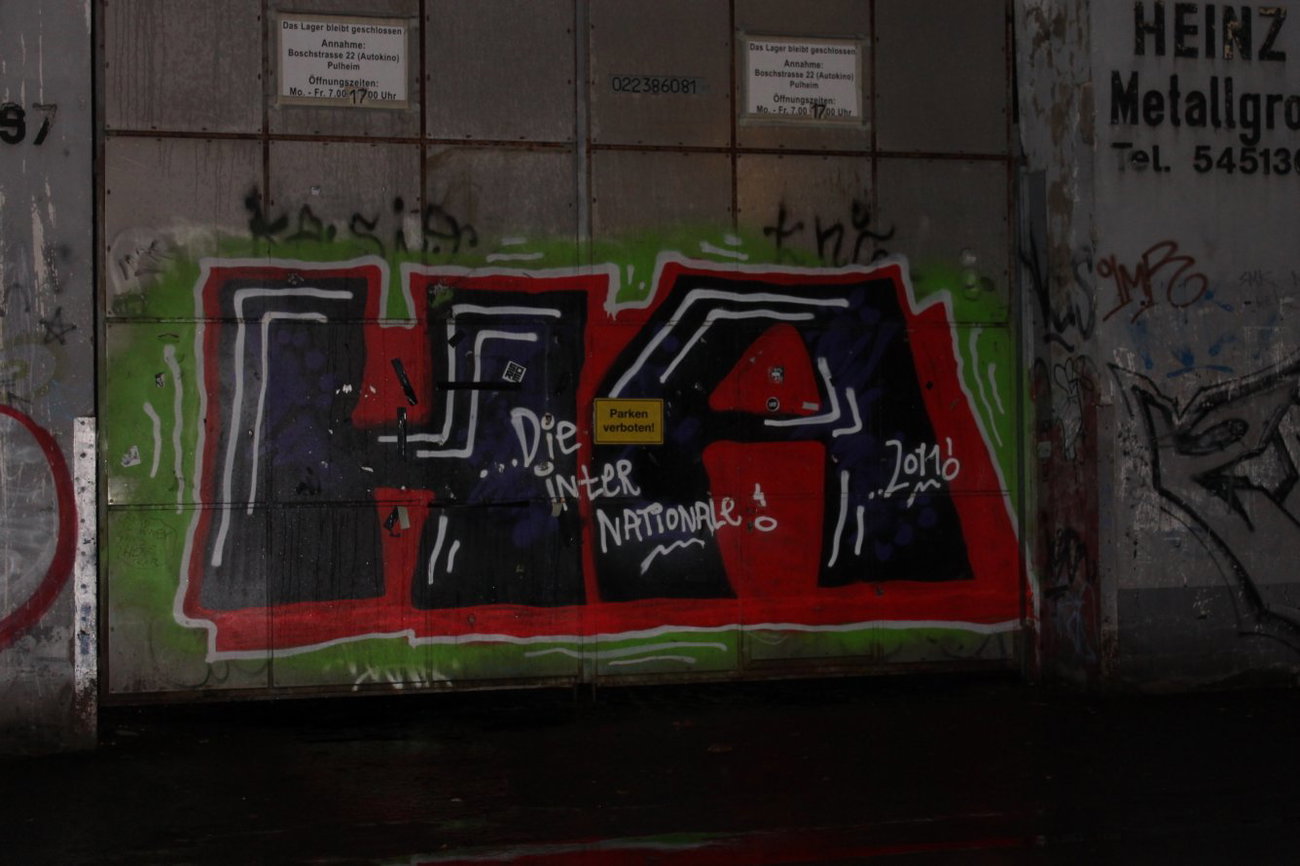 Graffiti Bombing in Köln - Photo by Spie23 - ha, die, internationale (2011)
