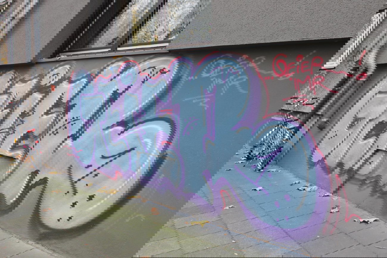 Graffiti Bombing in Köln - Photo by Spie23 - geier, imr (2013)