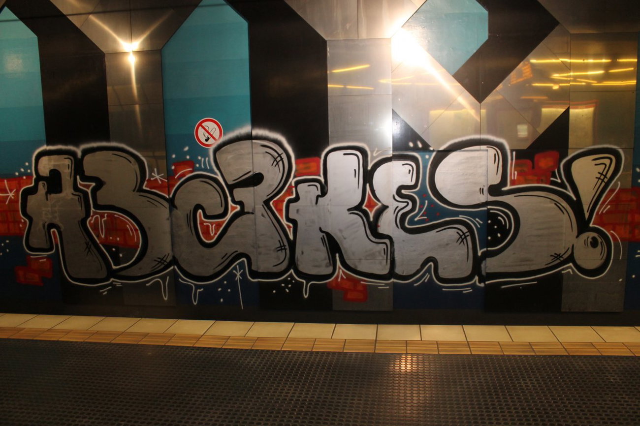 Graffiti Bombing in Köln - Photo by Spie23 - abcp, kes
