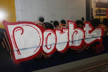 Graffiti Bombing in Köln - Photo by Spie23 - doubt, mgb