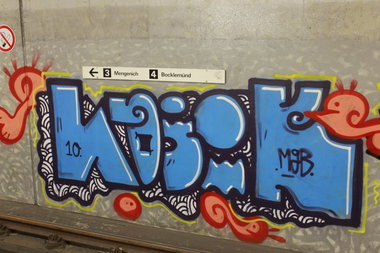 Graffiti Bombing in Köln - Photo by Spie23 - lojik, mgb (2010)