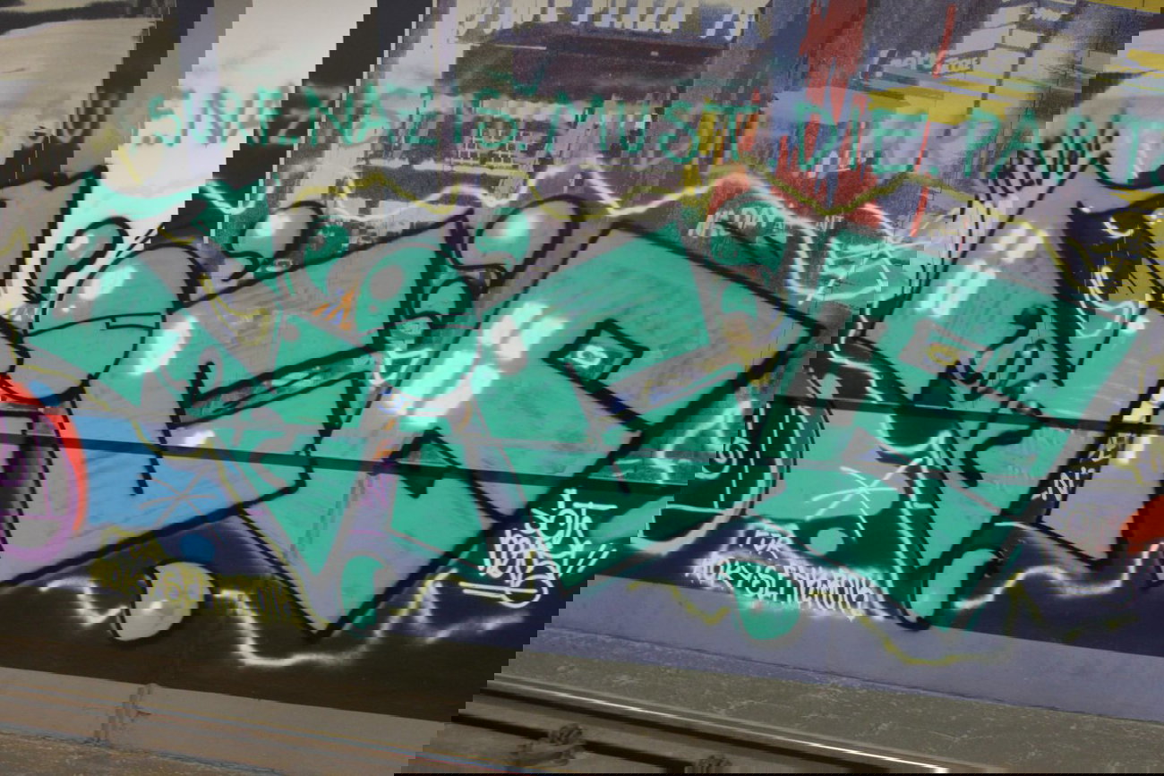 Graffiti Bombing in Köln - Photo by Spie23 - nc, nasty, crowd (2012)