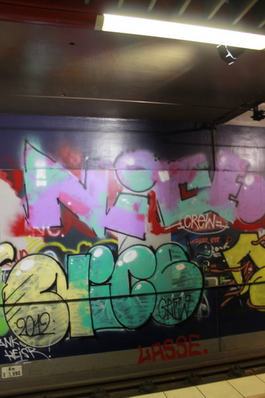 Graffiti Bombing in Köln - Photo by Spie23 - nice, nc, nasty (2012)