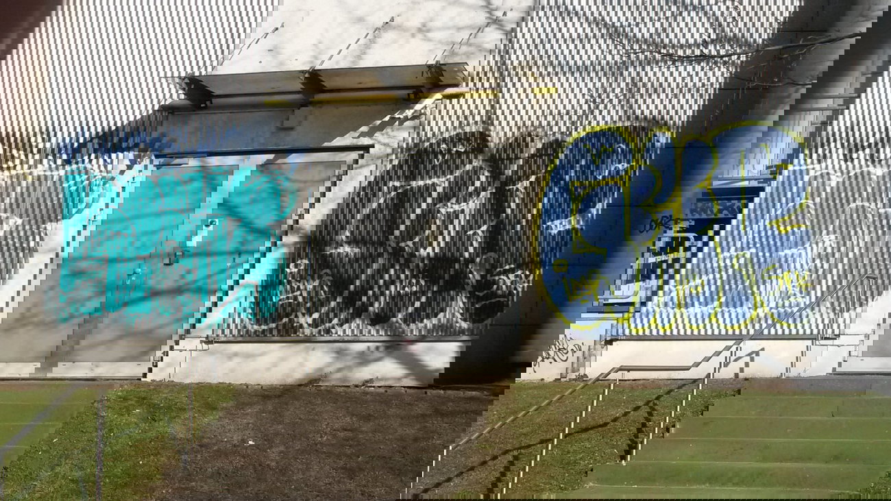 Graffiti Bombing - Photo by Spie23 - geier, imr, nc (2014)