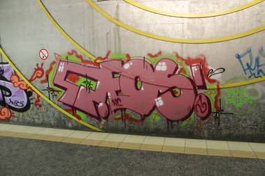 Graffiti Bombing in Köln - Photo by Spie23 - teos, nc, senk (2012)
