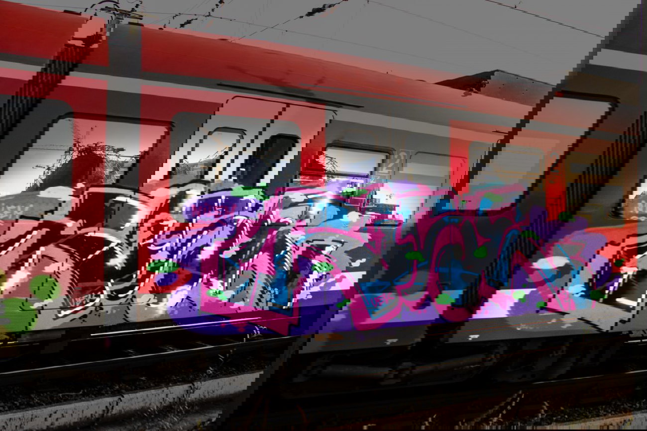 Graffiti Train in Köln - Photo by Spie23 - rise, nilem, uek