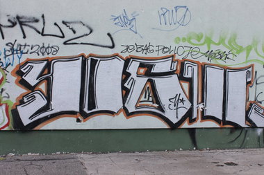 Graffiti Bombing in Kielce - Photo by Spie23 - yoshi