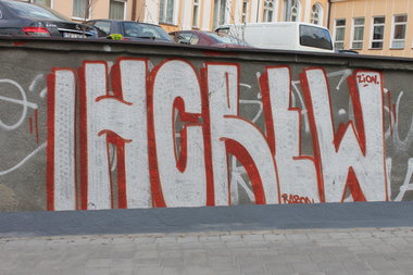 Graffiti Bombing in Kielce - Photo by Spie23 - ih, ih, crew
