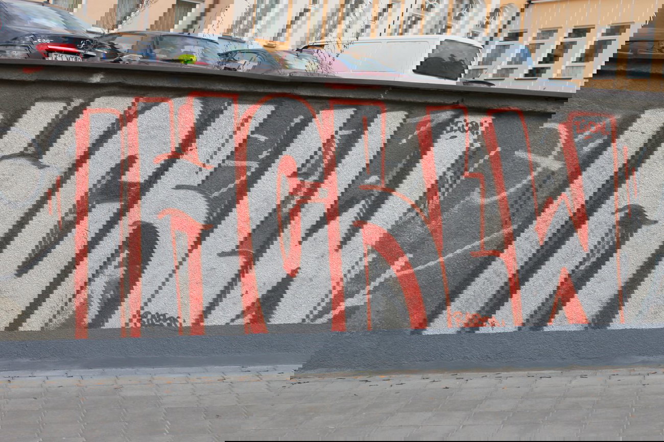 Graffiti Bombing in Kielce - Photo by Spie23 - ih, ih, crew