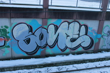 Graffiti Bombing in Köln - Photo by Spie23 - sone, erz (2011)