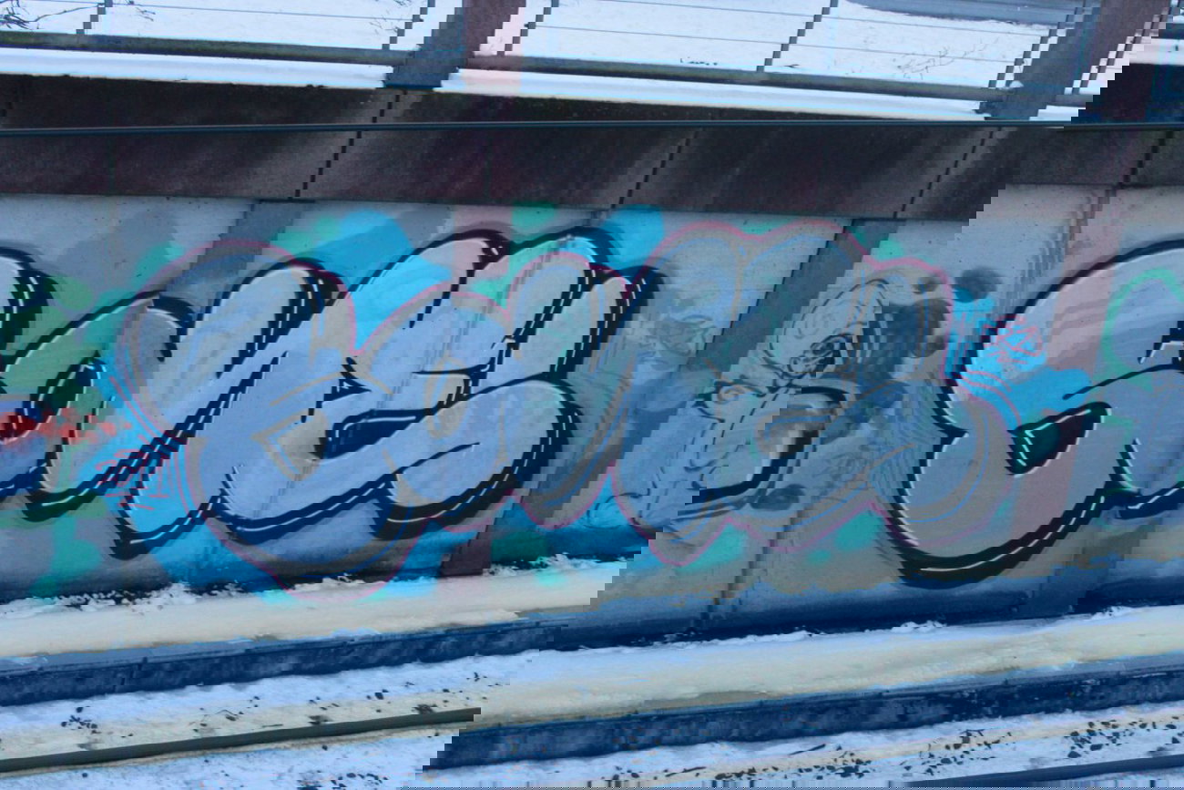 Graffiti Bombing in Köln - Photo by Spie23 - sone, erz (2011)