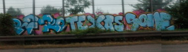 Graffiti Bombing in Köln - Photo by Spie23 - retro, texas, sone