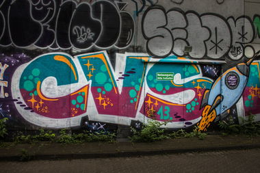 Graffiti Bombing in Köln - Photo by Spie23 - shimo, ds98, setop (2013)