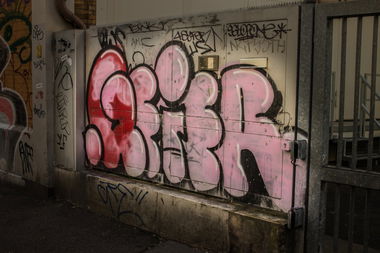 Graffiti Bombing in Köln - Photo by Spie23 - geier, imr