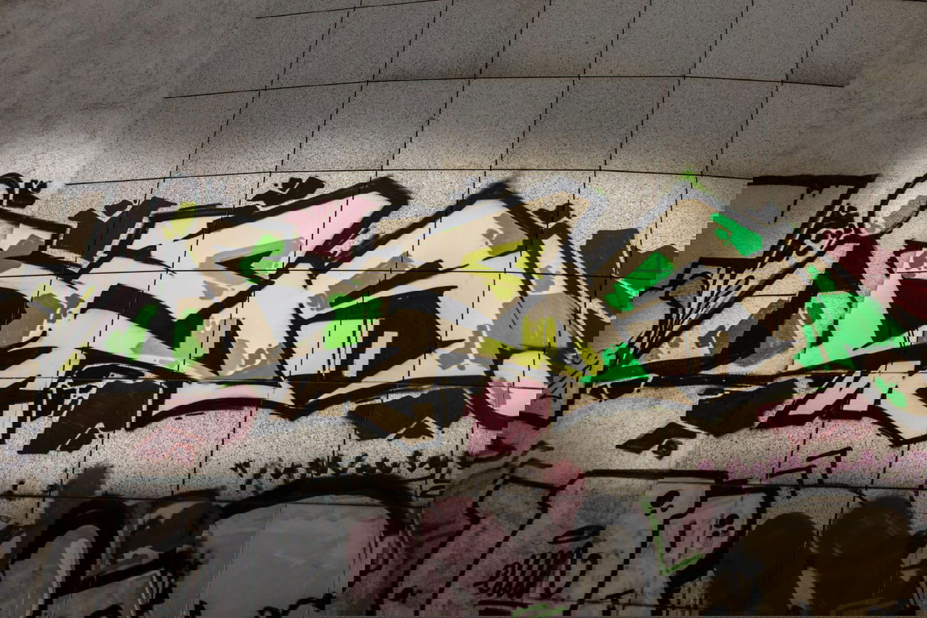 Graffiti Wall in Köln - Photo by Spie23 - ibes, nc