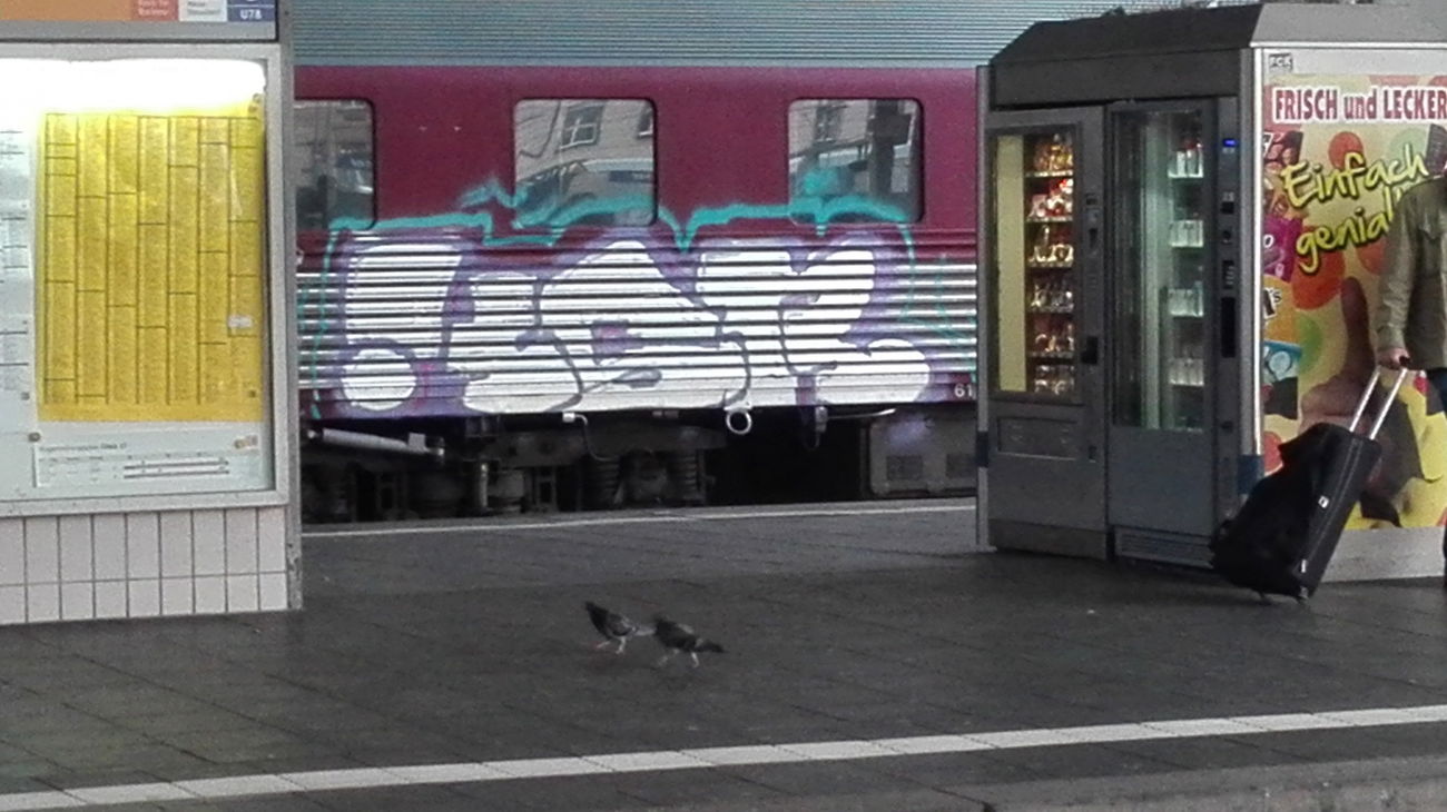 Graffiti Train in Düsseldorf hbf - Photo by Spie23 - ksr (2016)