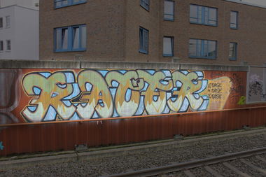 Graffiti Bombing in Köln - Photo by Spie23 - racer, dase