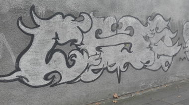 Graffiti Bombing in Köln - Photo by Spie23 - chs