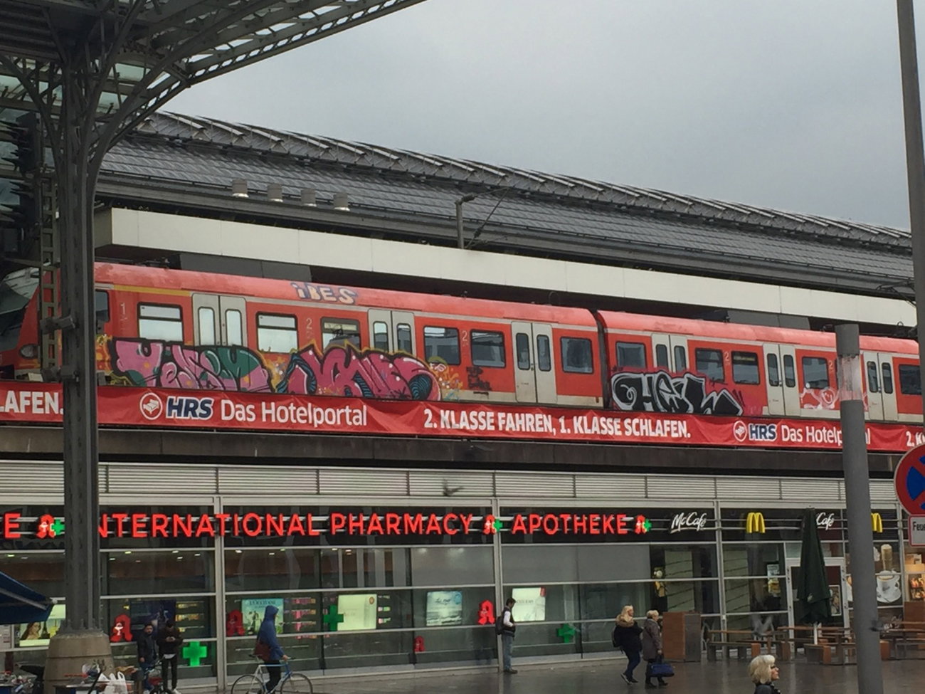 Graffiti Train in Köln - Photo by Spie23 - venom, jones, ibes (2020)