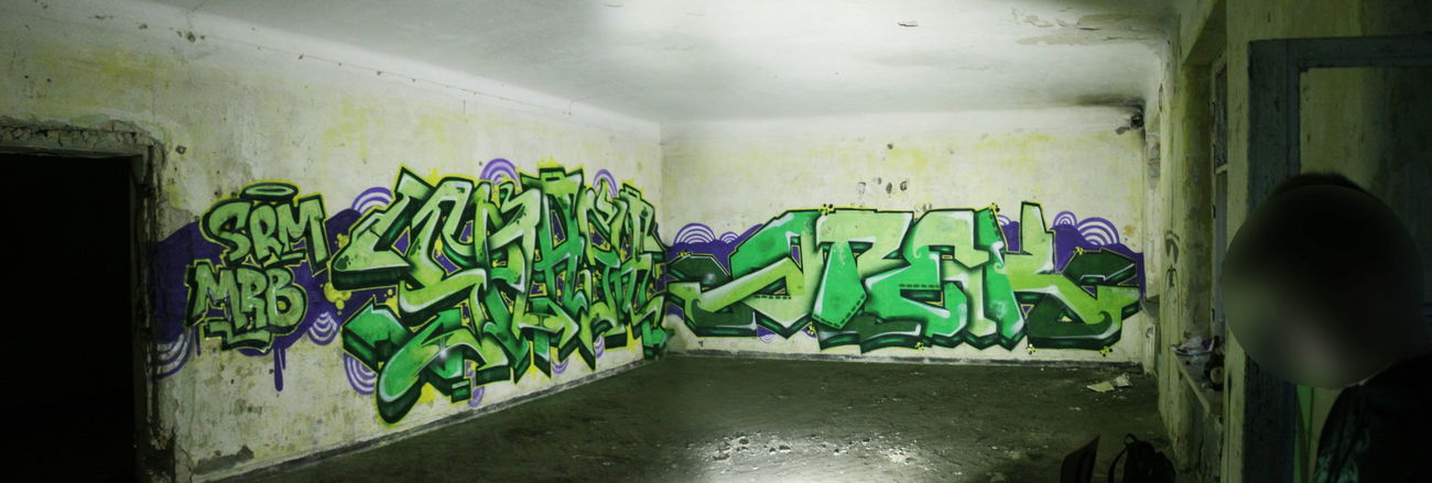 Graffiti Wall - Photo by Splash - splash, qrek