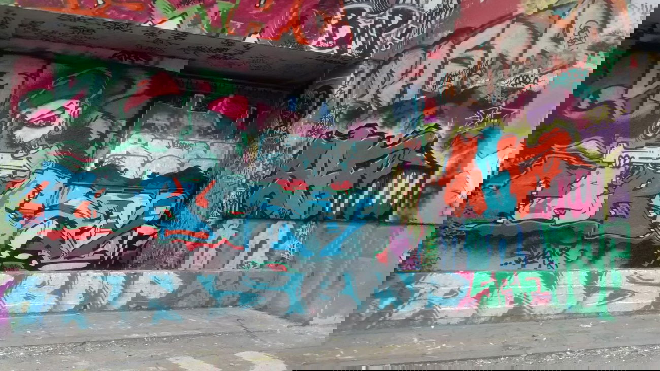 Graffiti Wall - Photo by SpoRtsFreund - Fare, SRF, Emra