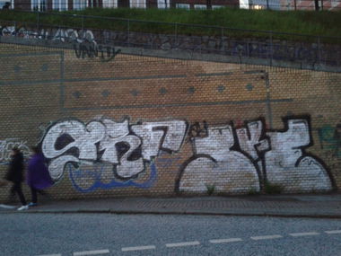 Graffiti Bombing - Photo by SpoRtsFreund - SRF, SKE